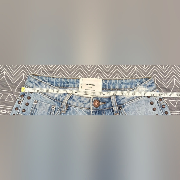 Oneteaspoon High Waisted Studded Awesome Baggies Jeans Size 26 - Picture 6 of 9